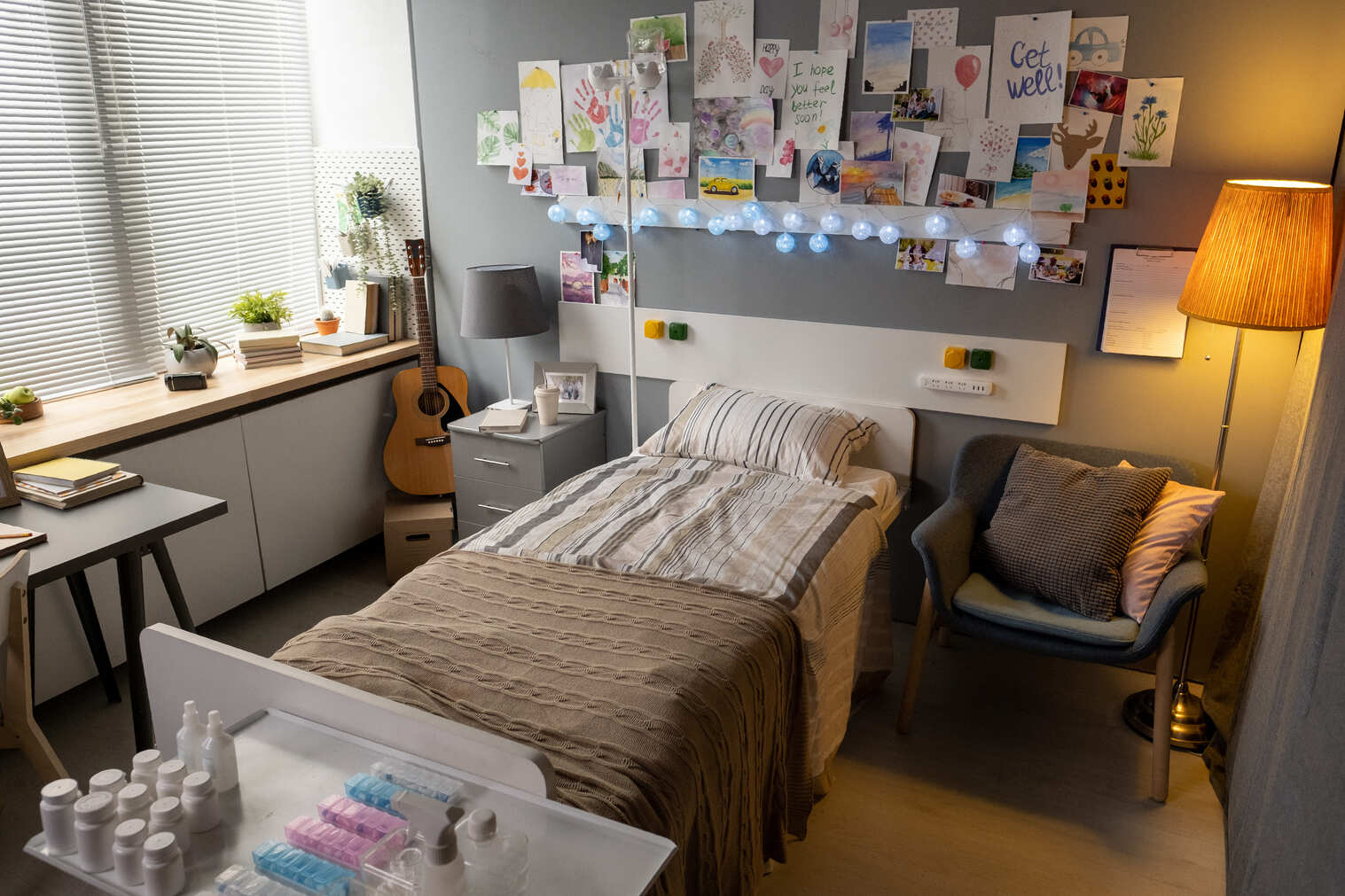 comfortable-hospital-ward-of-patient-2025-03-31-08-08-25-utc